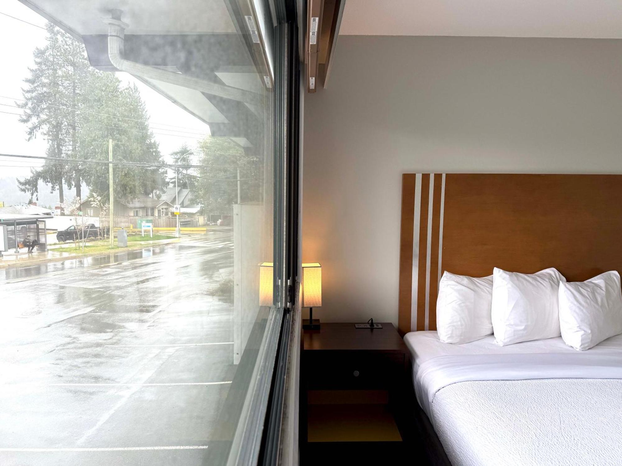 Motel Departure Bay 2*