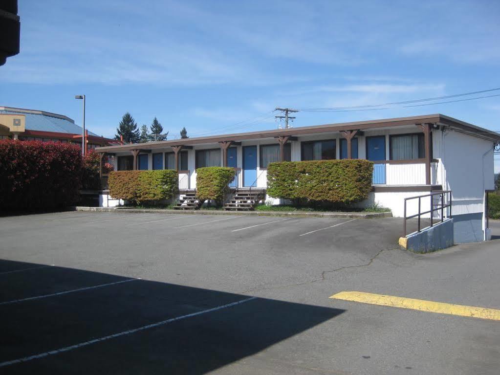 Departure Bay Motel 2*